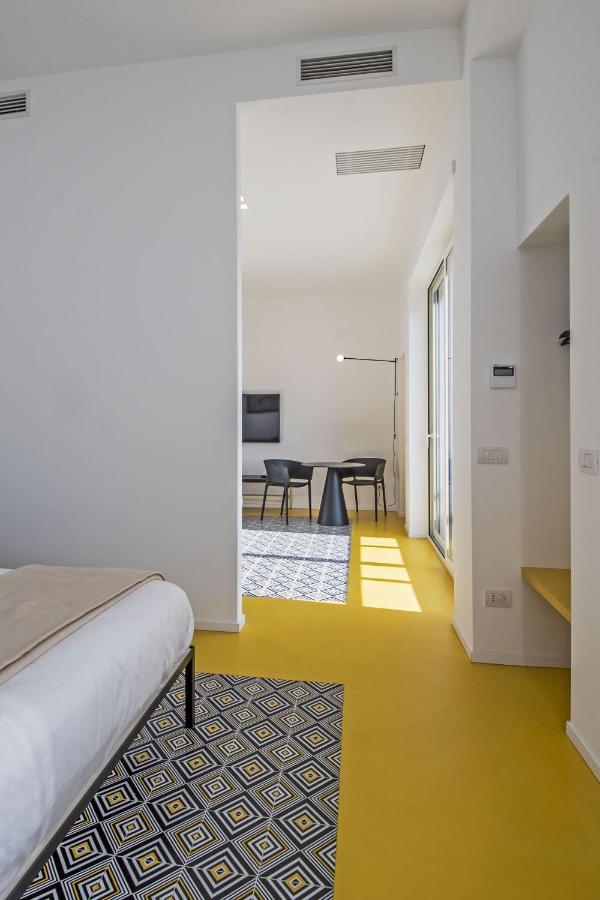 Toraldo Suites - Dimore Partenopee Naples Exterior photo